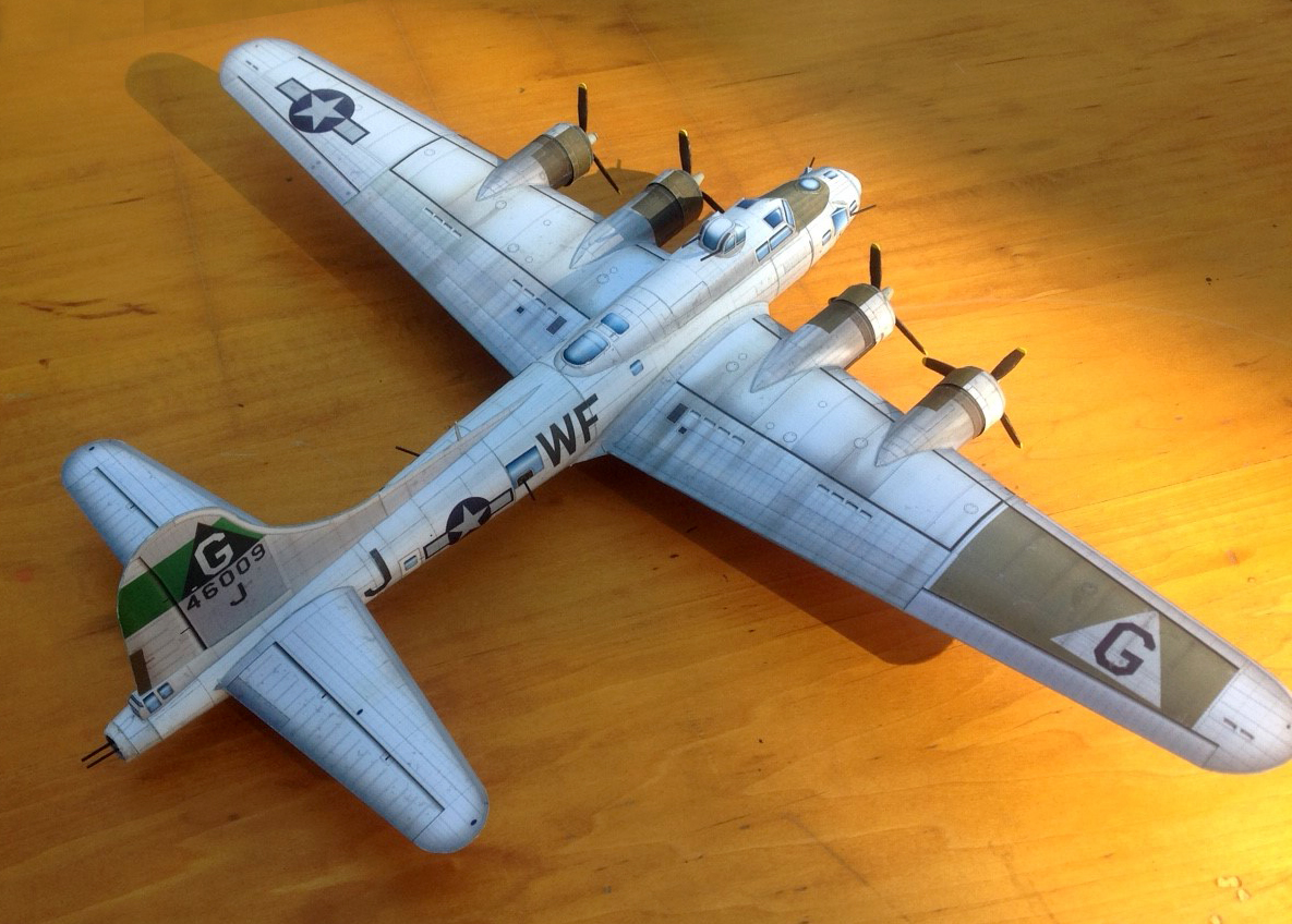 1:47 Scale US B-17G Air Fortress Bomber Aircraft Avion papier 3D Modèle Puzzle Jouet 