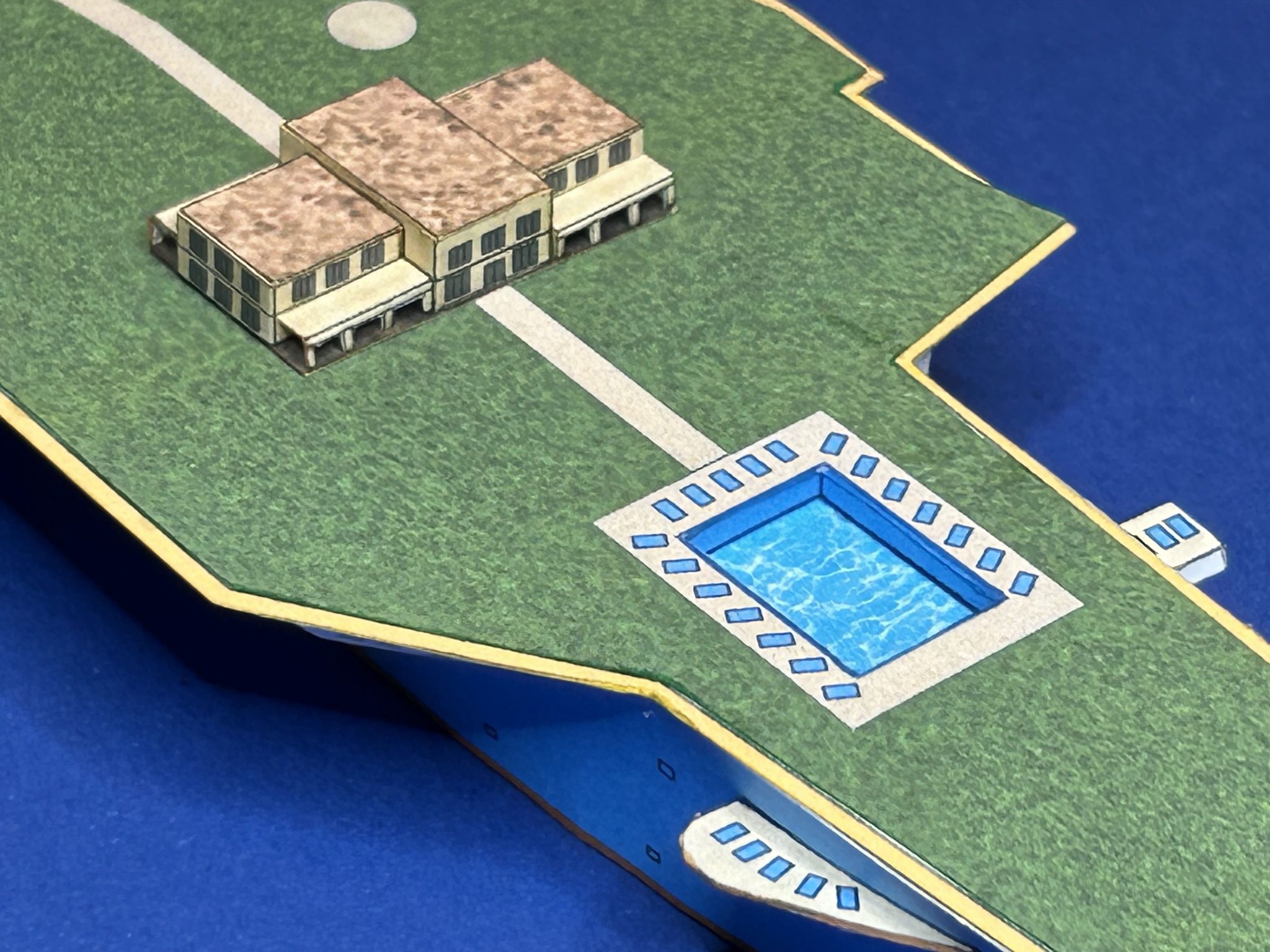 1/1250 Private Carrier Yacht, Paper Model - EcardModels
