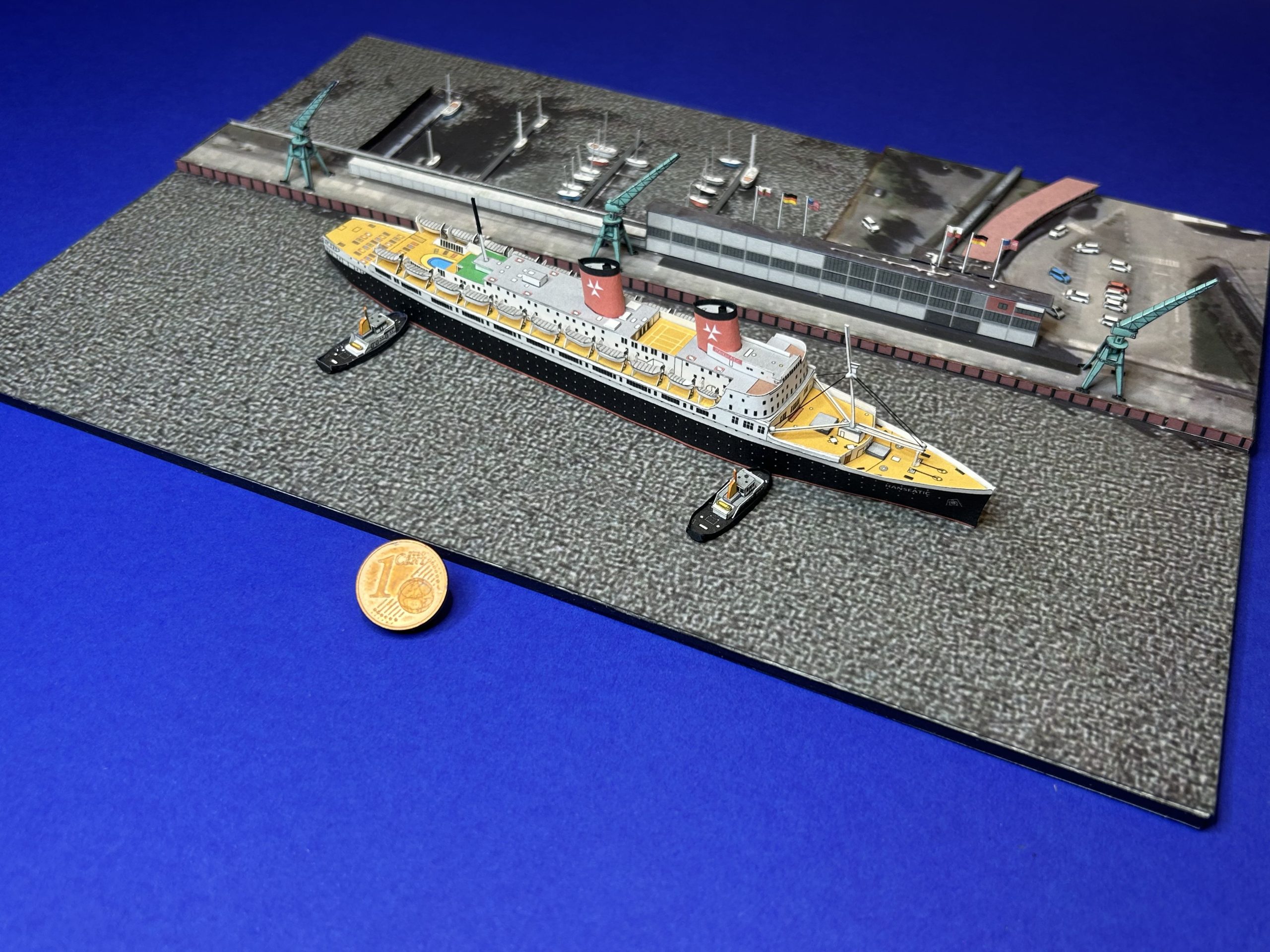 1/1250 German Passenger Ship HANSEATIC, Paper Model - Image 5