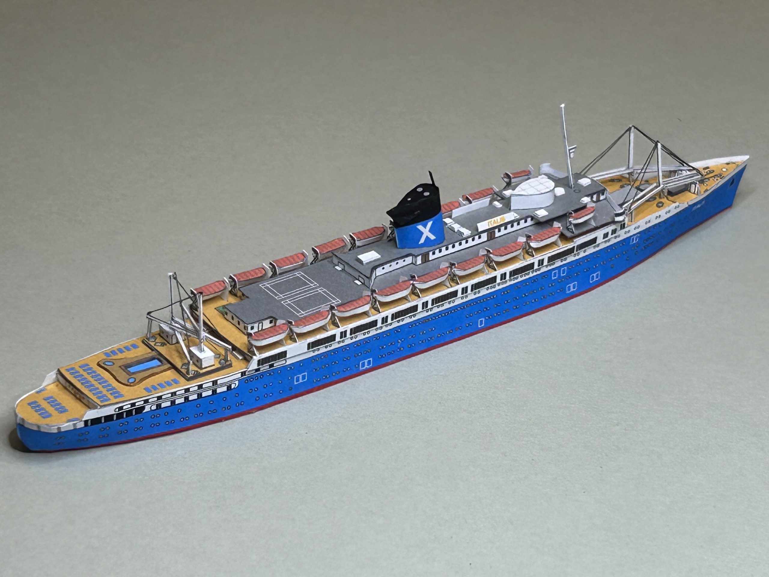 1/1250 Greek Passenger Ship ITALIS (1979), Paper Model - Image 3